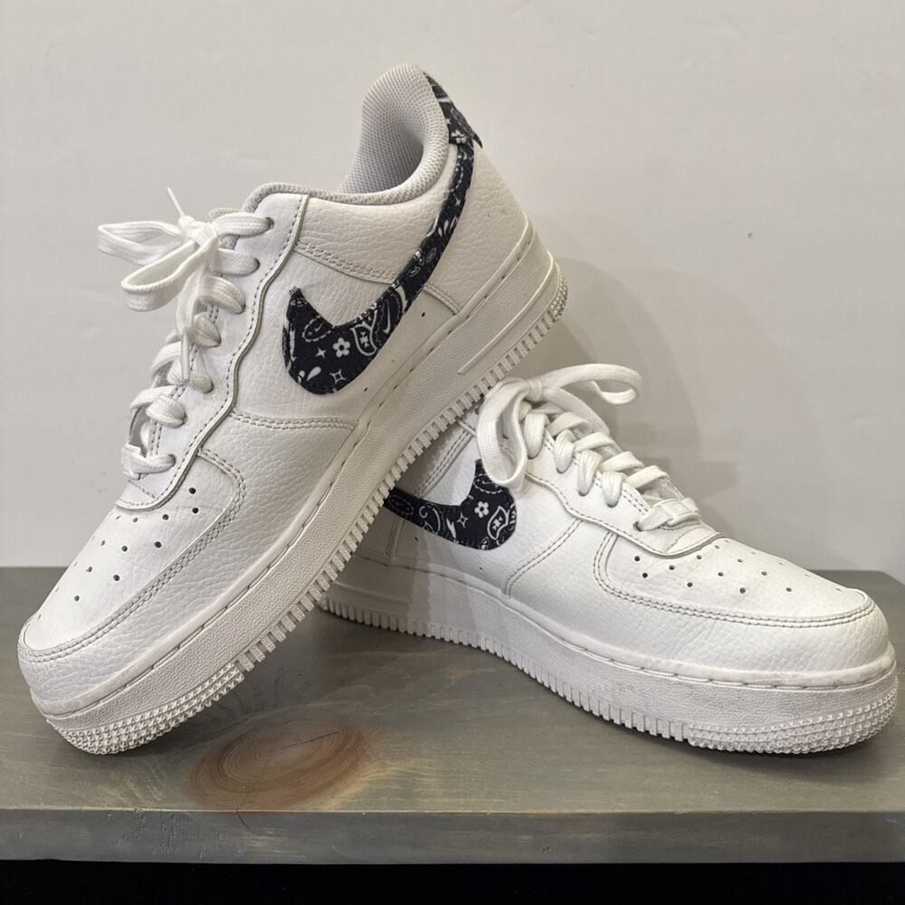 Nike Air Force 1 Low 07 Essentials Black Paisley Women Shoes Sz 8.5 (DH4406-101)